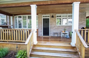 Vista One - Rollaway Screen on single front door to large covered porch.